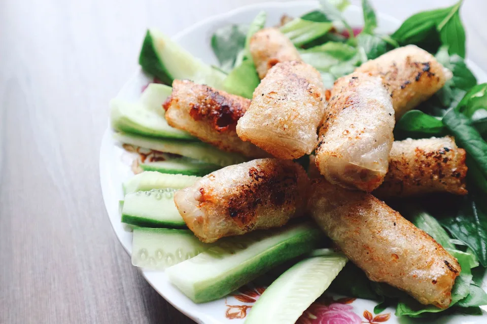 Không gian quán buổi tối